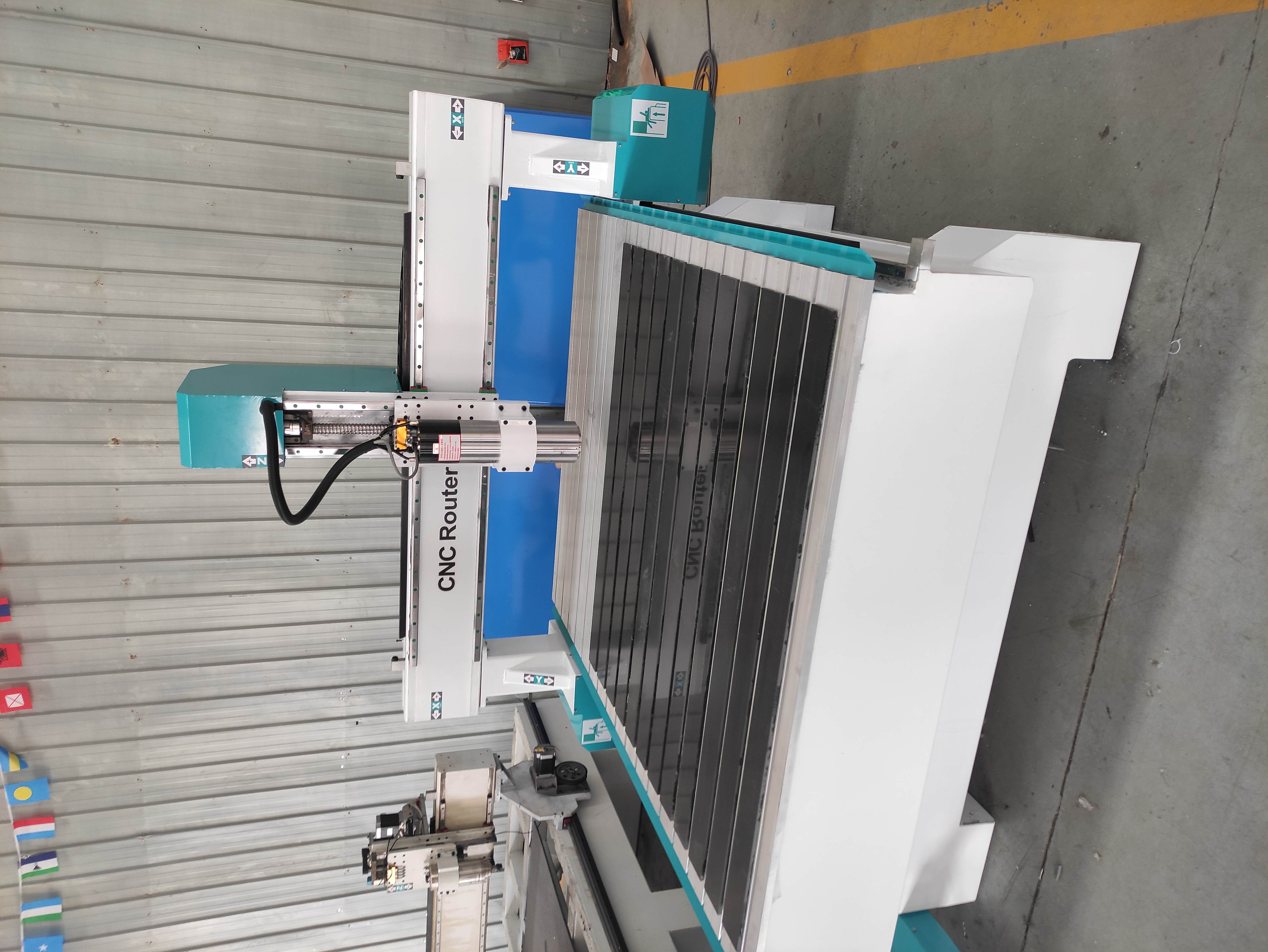 四工序開料機(jī)與雙工序排鉆數(shù)控開料機(jī)的區(qū)別在于什么？