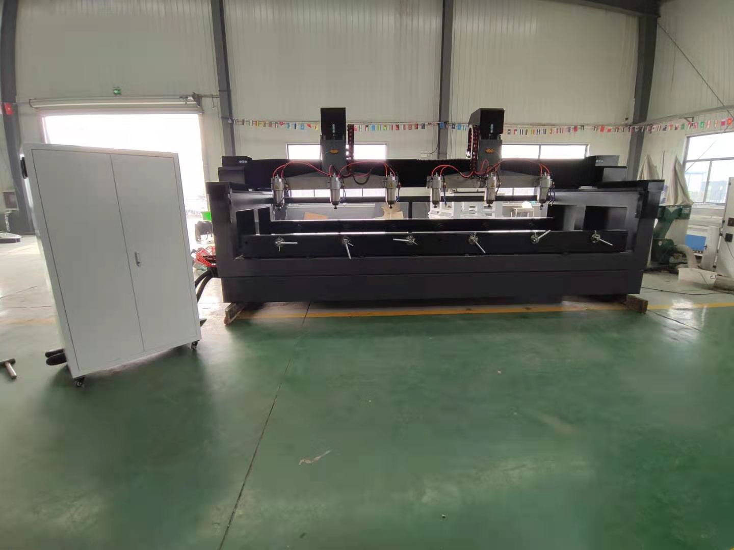 石材雕刻機可用于哪些材料的雕刻工作？