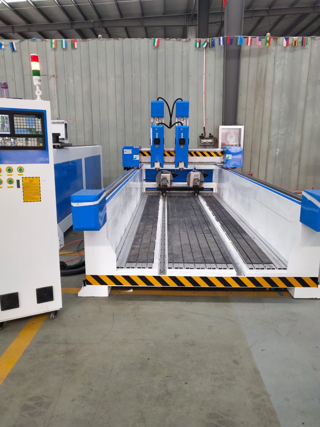 石材雕刻機在雕刻時發(fā)生錯位該怎樣處理？